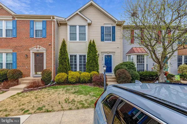 $649,900 | 6526 Parish Glebe Lane, Alexandria, VA 22315