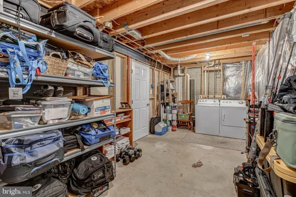 $649,900 | 6526 Parish Glebe Lane, Alexandria, VA 22315