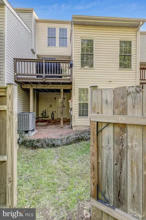 $649,900 | 6526 Parish Glebe Lane, Alexandria, VA 22315