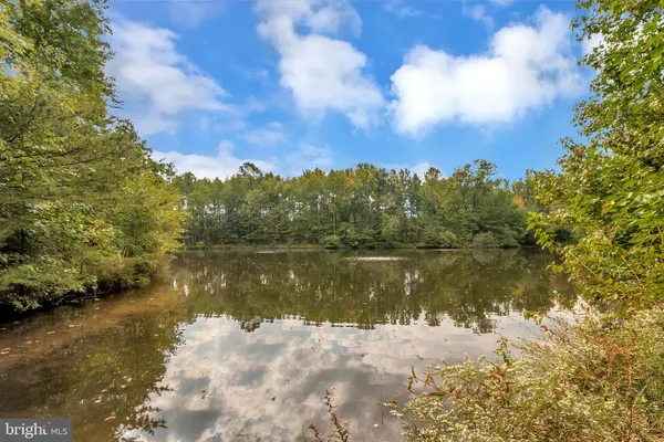 $649,900 | 6526 Parish Glebe Lane, Alexandria, VA 22315