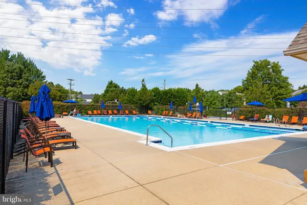 $649,900 | 6526 Parish Glebe Lane, Alexandria, VA 22315