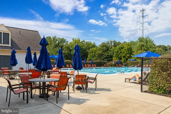 $649,900 | 6526 Parish Glebe Lane, Alexandria, VA 22315