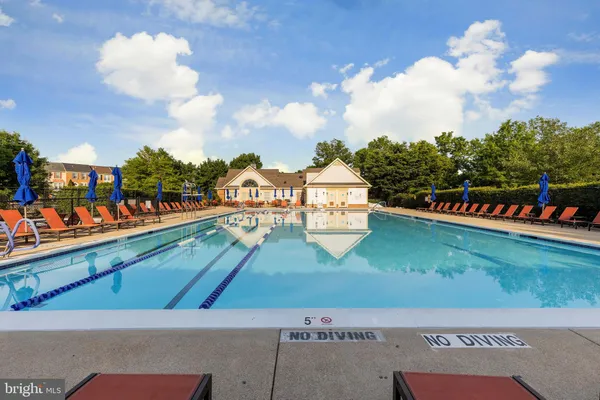 $649,900 | 6526 Parish Glebe Lane, Alexandria, VA 22315