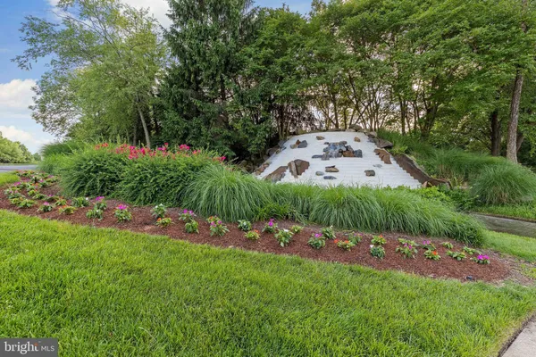 $649,900 | 6526 Parish Glebe Lane, Alexandria, VA 22315