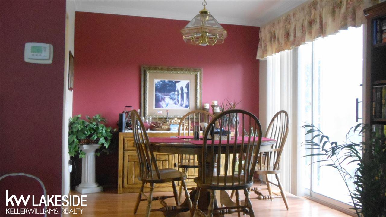 51170 South Foster Road New Baltimore, MI 48047 - Photo 7 of 35 Dining area