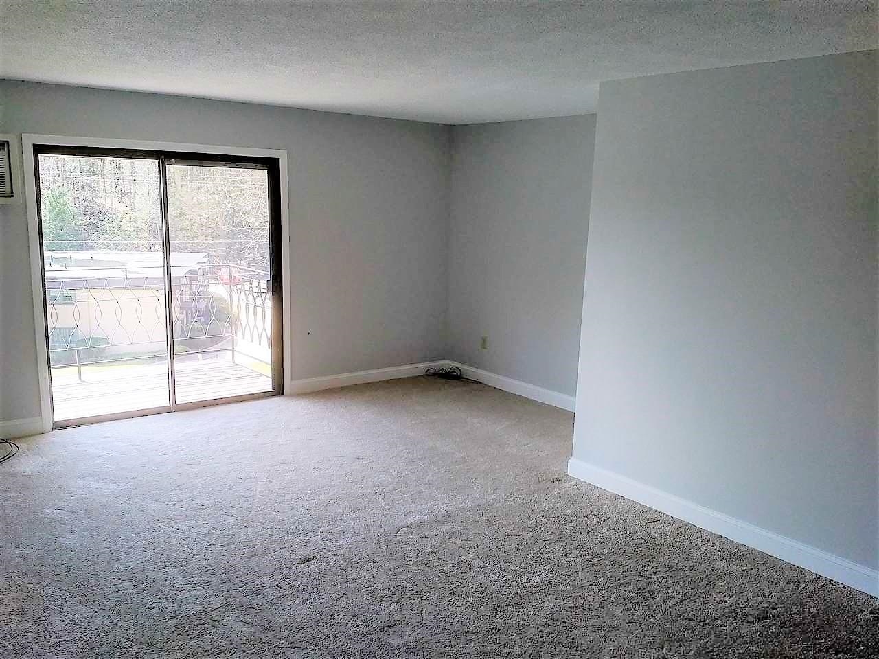 9 Strawberry Bank Road, Unit 18 Nashua, NH 03062 - Photo 3 of 24