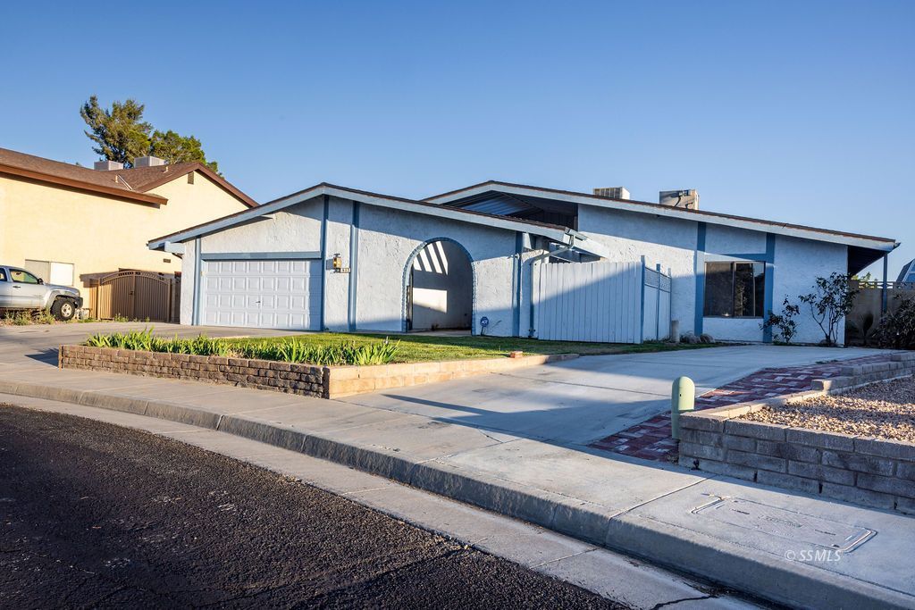 817 Hurschell Avenue Ridgecrest, CA 93555 - Photo 2 of 46