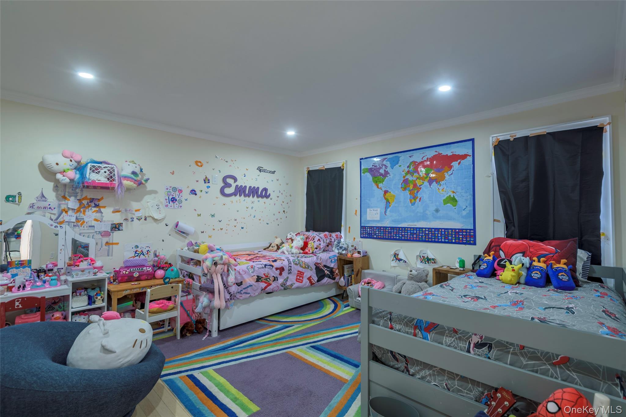 20 North Ravine Road Great Neck, NY 11023 - Photo 16 of 27 a bedroom with toys and wooden floor