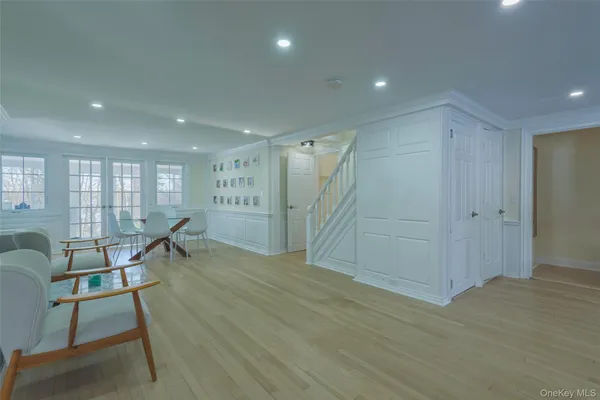 $15,000 | 20 North Ravine Road, Great Neck, NY 11023