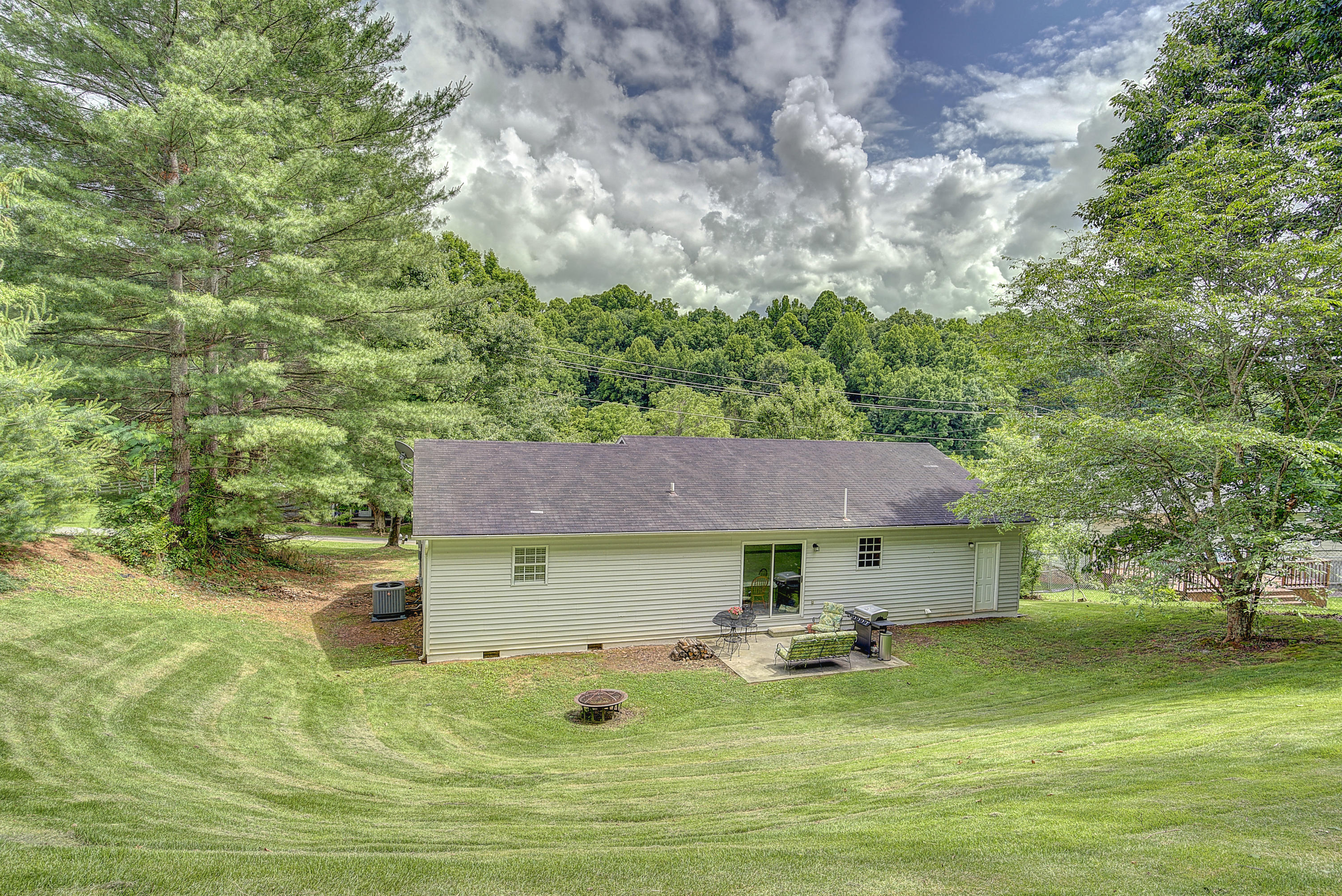 278 Big Springs Road Elizabethton, TN 37643 - Photo 33 of 36 BigS--33