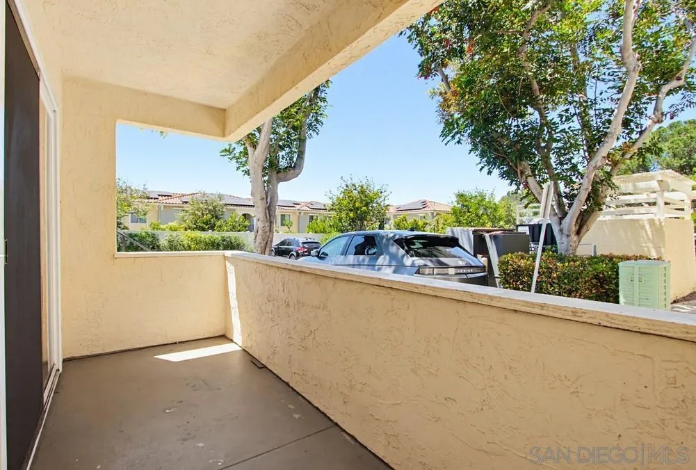 9939 Erma Road, Unit 103 San Diego, CA 92131 - Photo 35 of 40