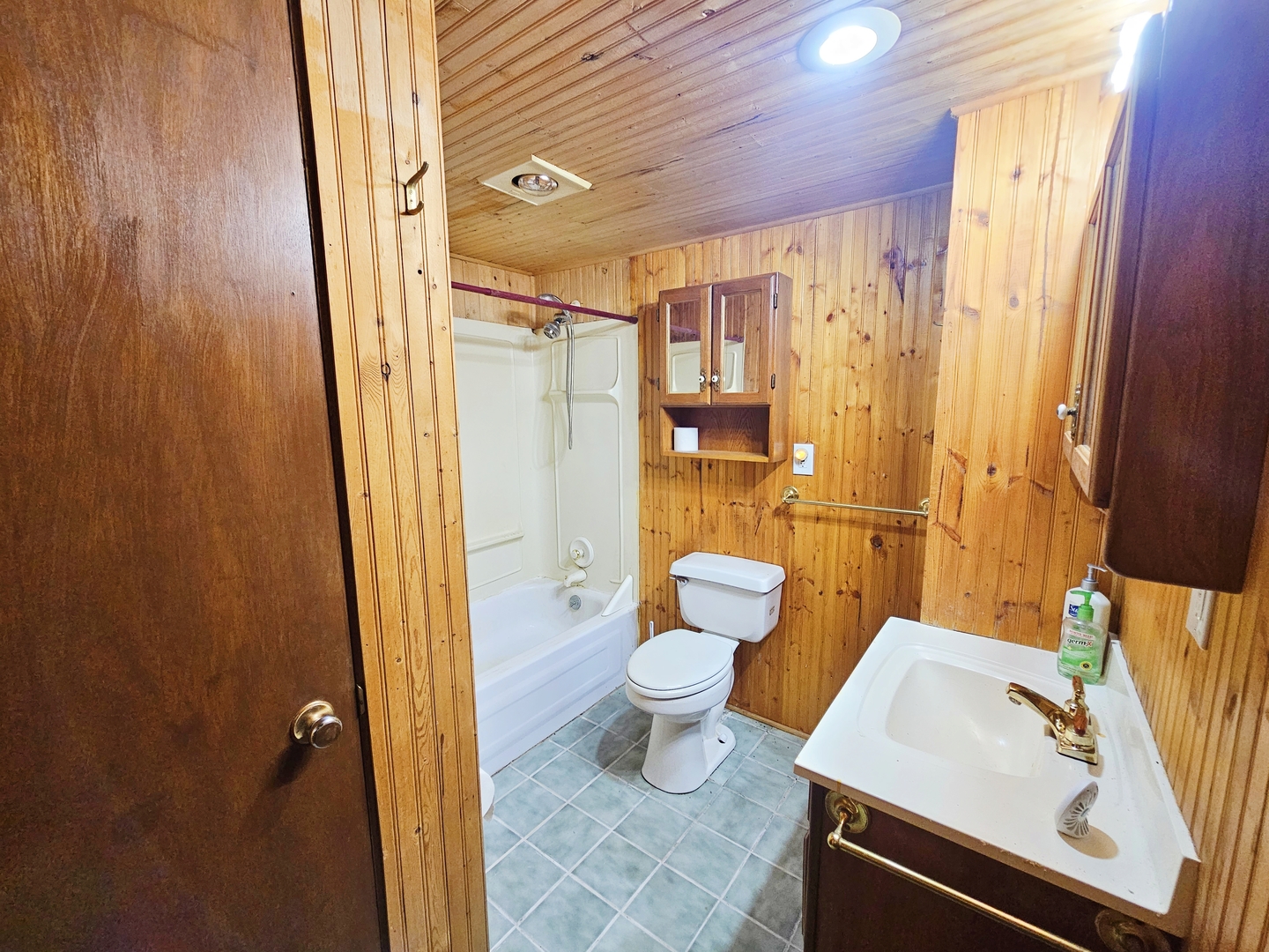 16710 Browns Road Morrison, IL 61270 - Photo 23 of 39 a bathroom with a sink toilet and shower