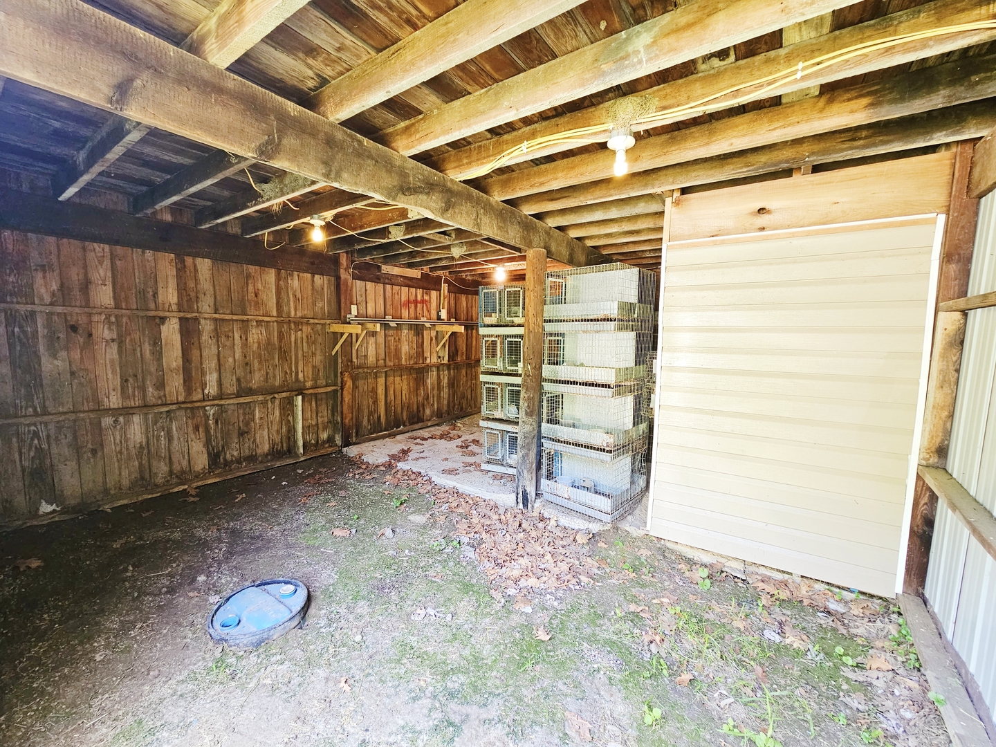 16710 Browns Road Morrison, IL 61270 - Photo 39 of 39 a view of a garage