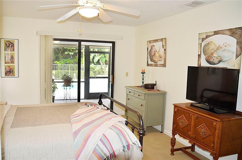 6476 Wood Lake Road Jupiter, FL 33458 - Photo 22 of 32 Guest Bedroom