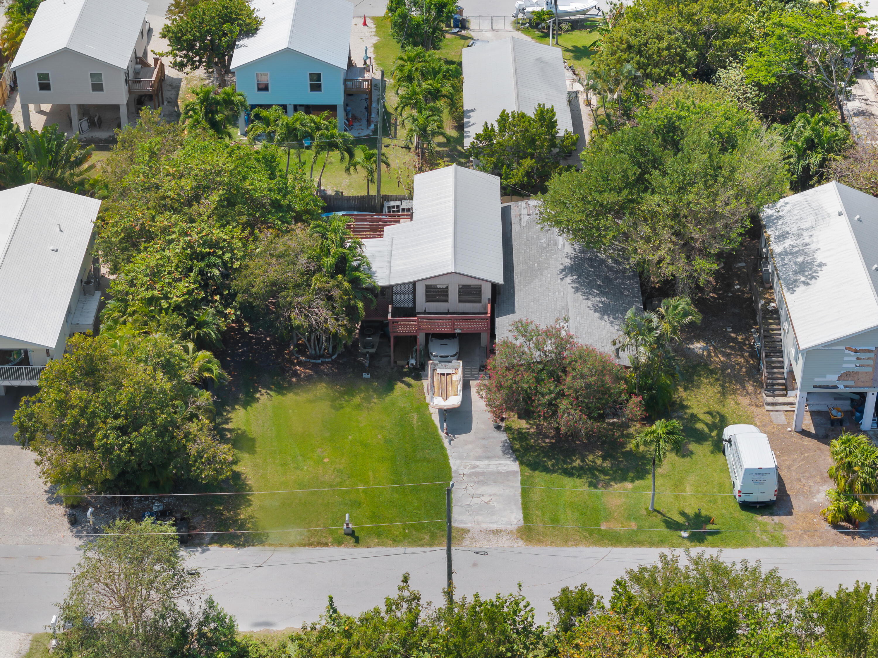 31052 Ave H Big Pine Key, FL 33043 - Photo 5 of 13 Aerial front 1