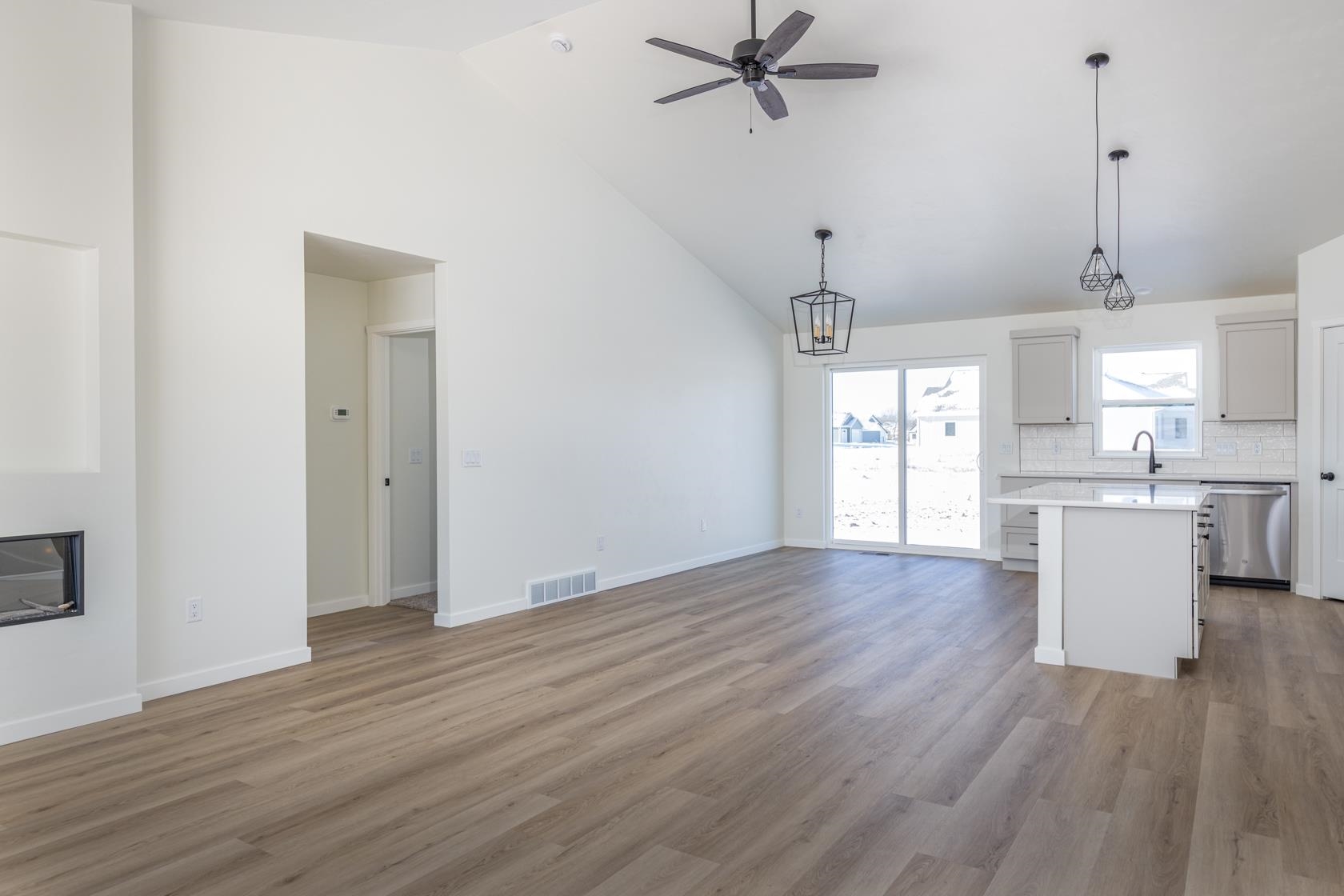 N3621 Gavin Drive Appleton, WI 54913 - Photo 4 of 22