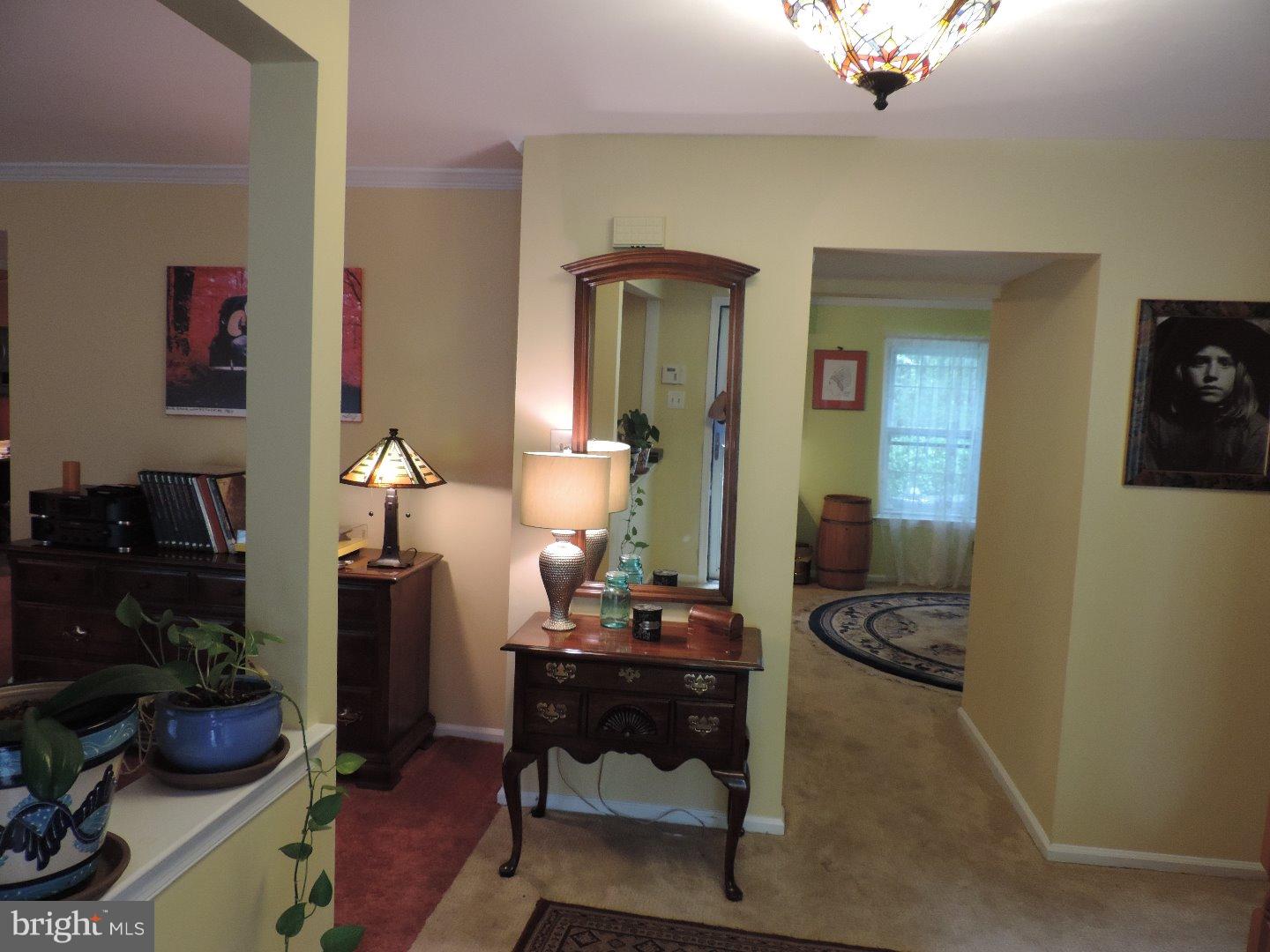 165 Aspen Road Yardley, PA 19067 - Photo 2 of 25 Gallery Image 2
