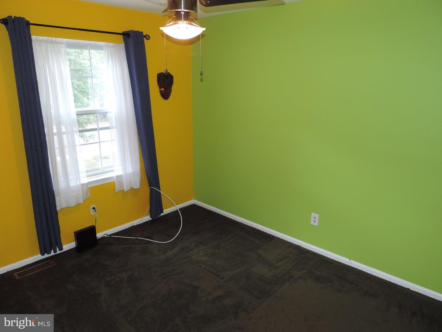 165 Aspen Road Yardley, PA 19067 - Photo 18 of 25 Gallery Image 18