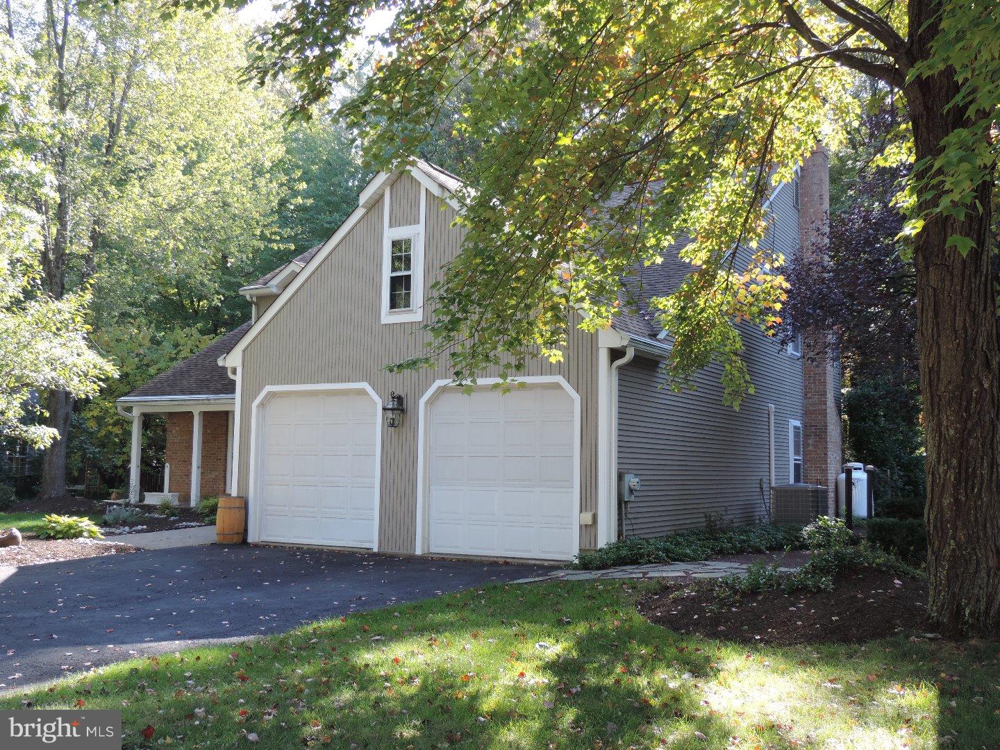 165 Aspen Road Yardley, PA 19067 - Photo 22 of 25 Garage