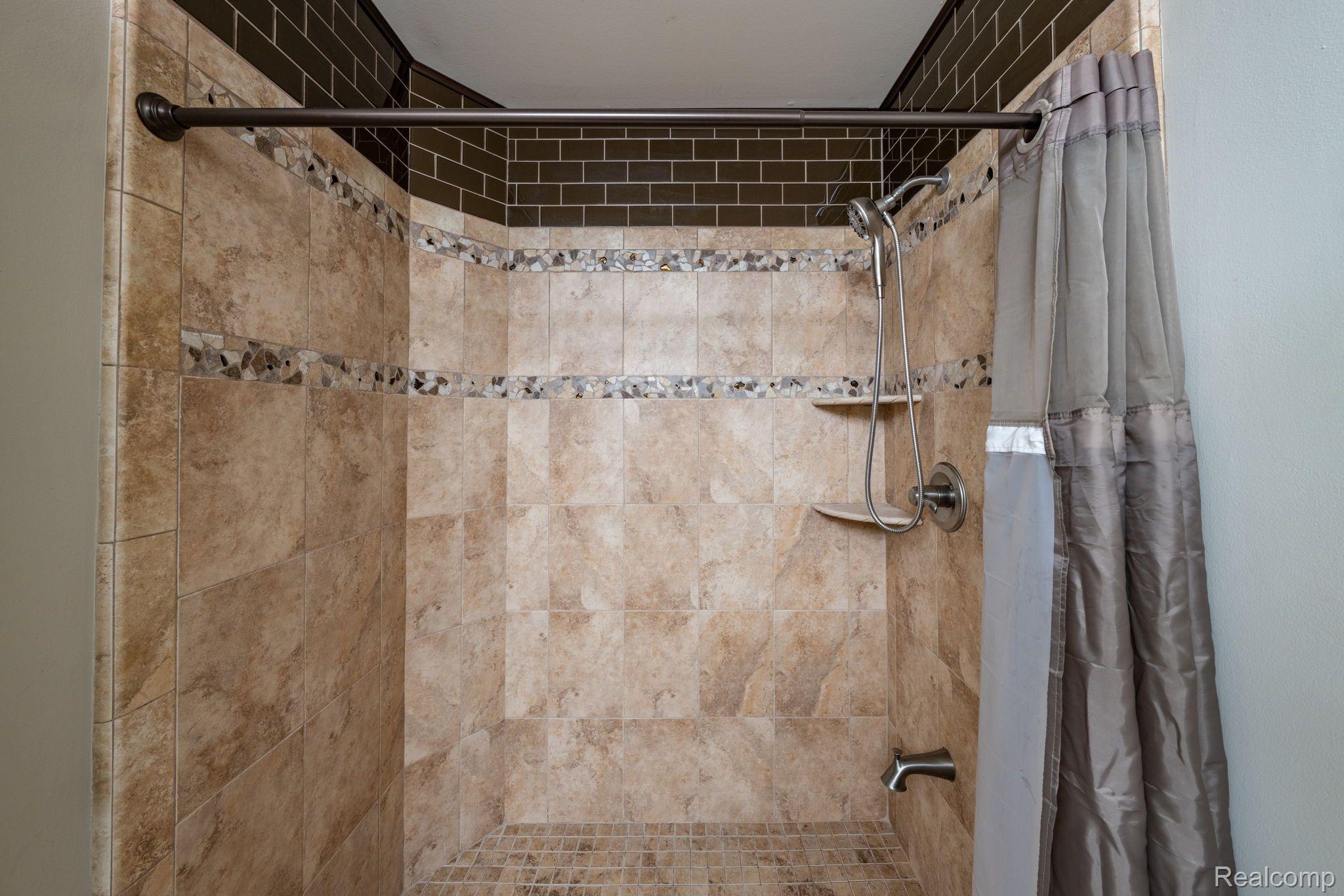 30 Eagle Ridge Road Lake Orion, MI 48360 - Photo 48 of 95 Gallery Image 48