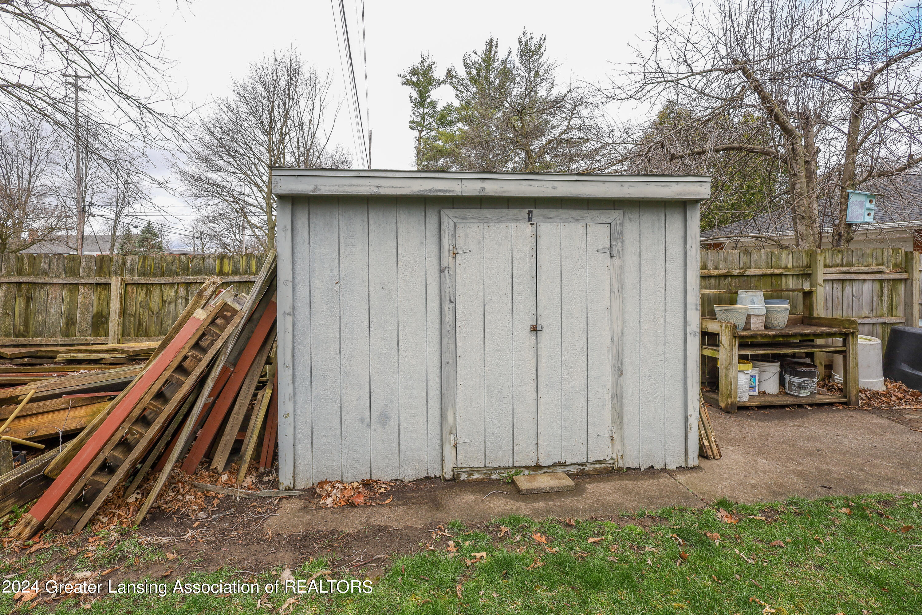2803 South Cambridge Road Lansing, MI 48911 - Photo 65 of 68 Cambridge-17