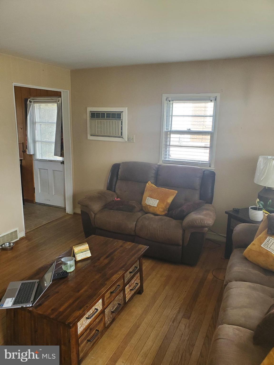 511 Grill Avenue Reading, PA 19607 - Photo 3 of 17