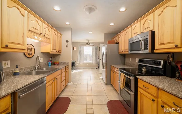 $278,000 | 18430 Charity Drive, Dixon, MO 65459