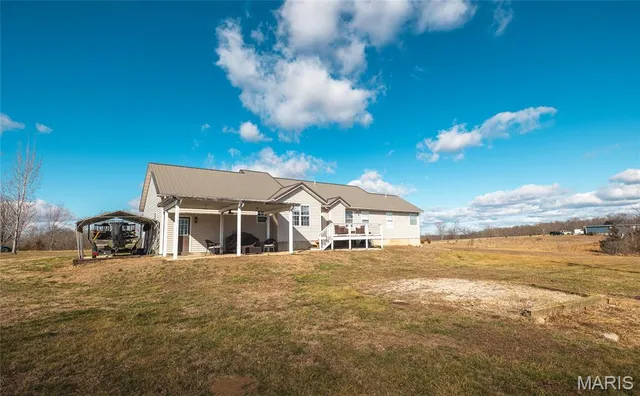 $278,000 | 18430 Charity Drive, Dixon, MO 65459