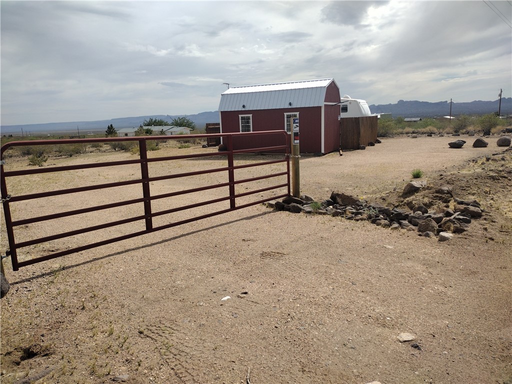 0 West Abrigo Road Golden Valley, AZ 86413 - Photo 12 of 21 Yard