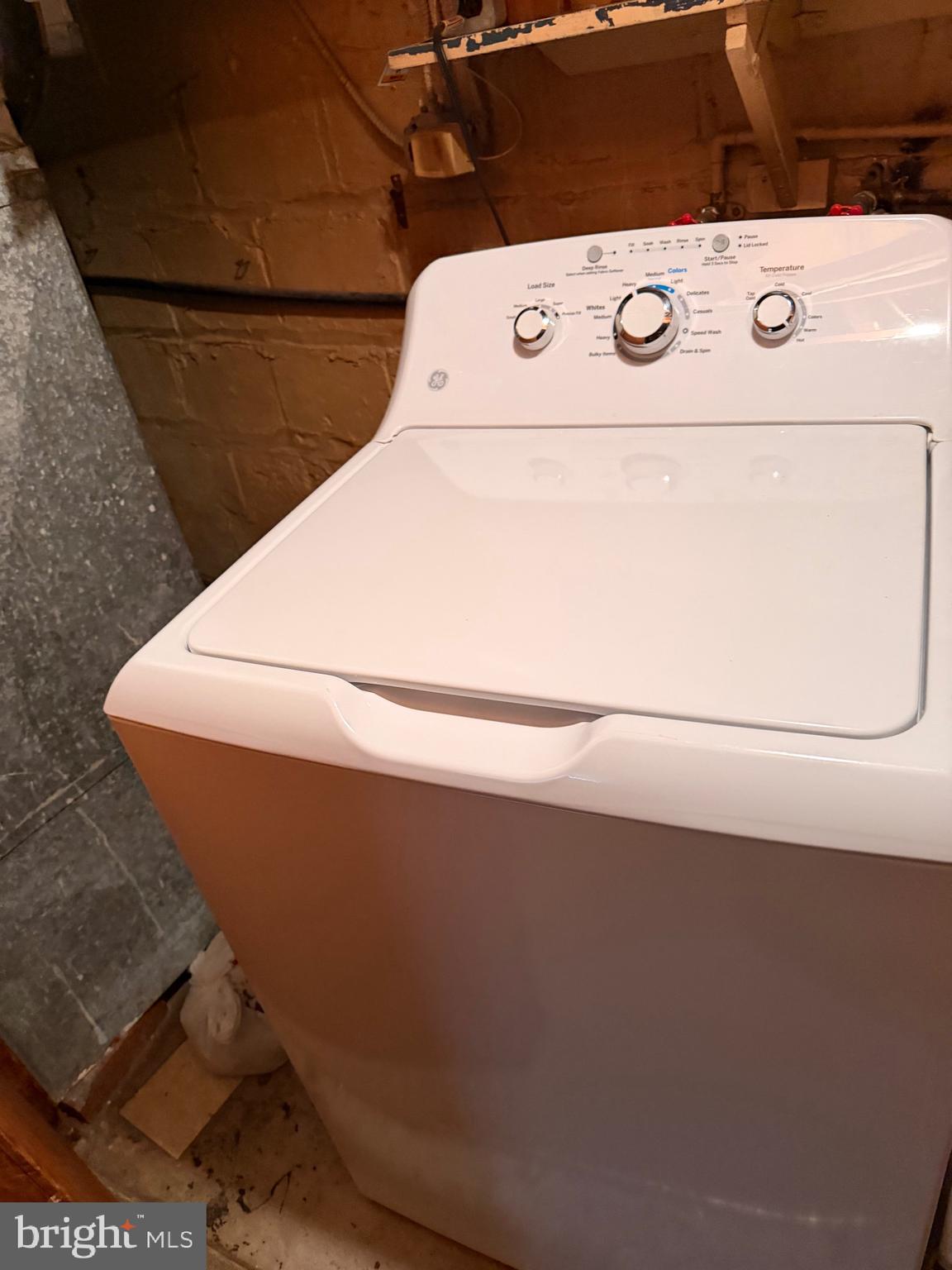 1001 30th Street Southeast Washington, DC 20019 - Photo 27 of 40 a close up view of washer and dryer