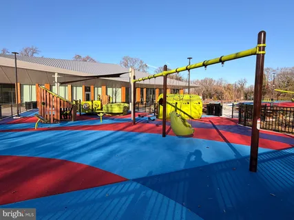 $369,500 | 1001 30th Street Southeast, Washington, DC 20019