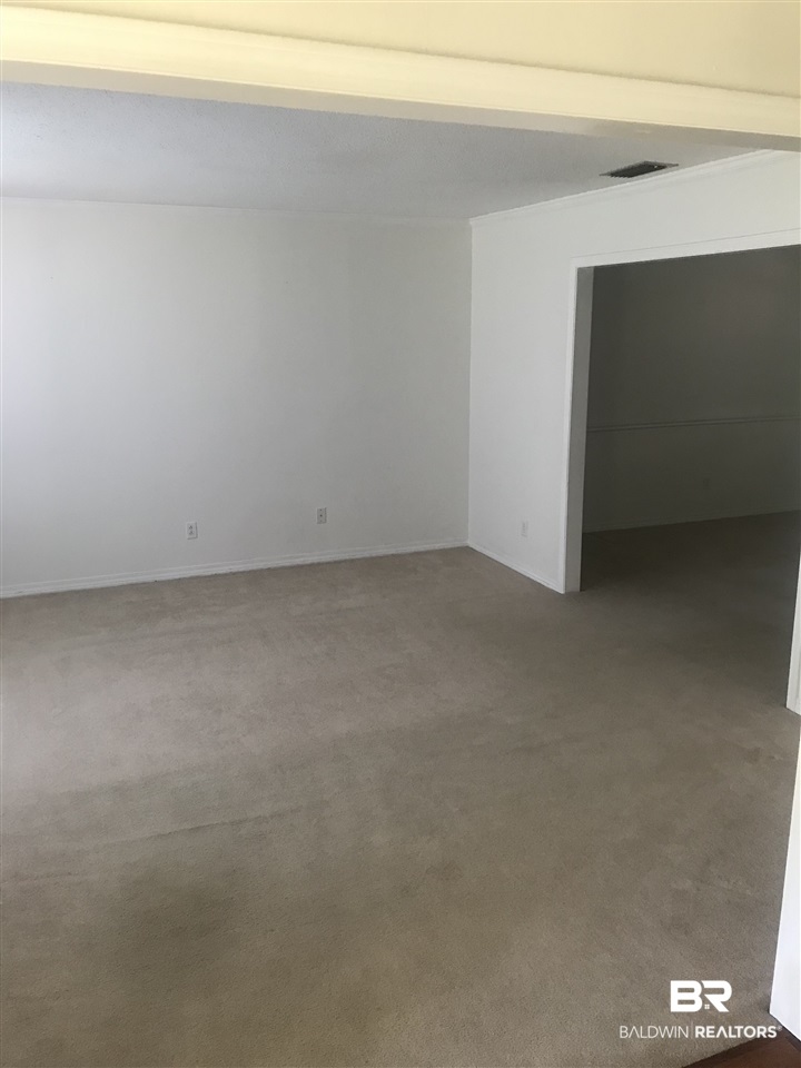5777 Chester Court Mobile, AL 36609 - Photo 4 of 26