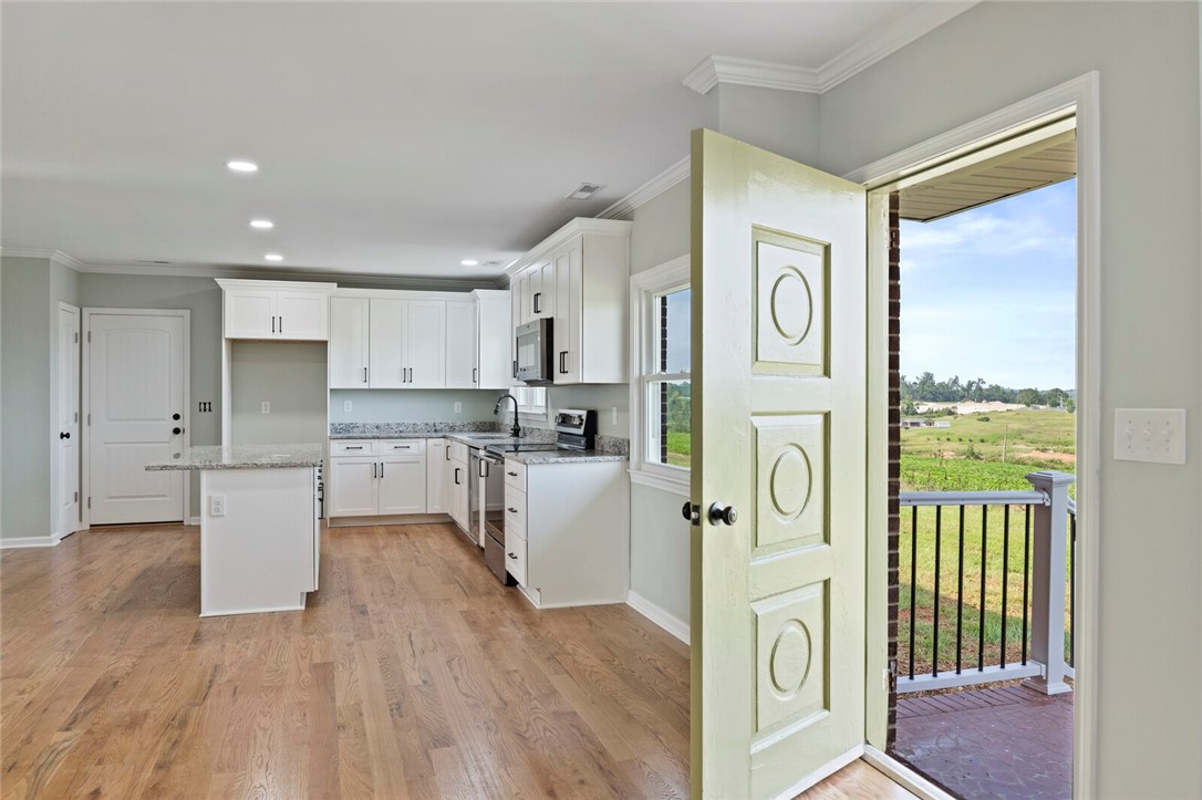 367 McClure Road Seneca, SC 29678 - Photo 7 of 49 Gallery Image 7