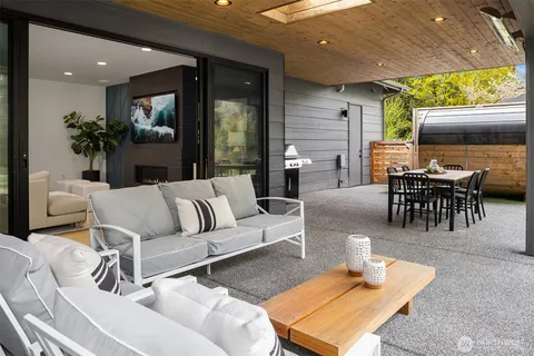 $3,235,000 | 20300 166th Avenue Northeast, Woodinville, WA 98072