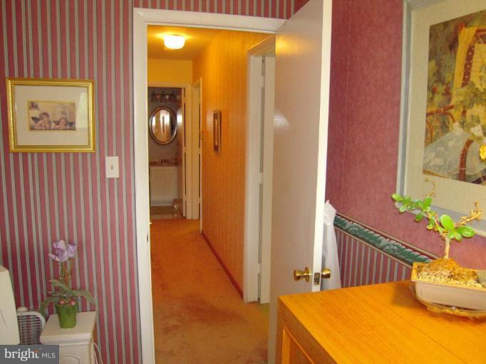 817 Windstream Way Edgewood, MD 21040 - Photo 20 of 21 Hallway