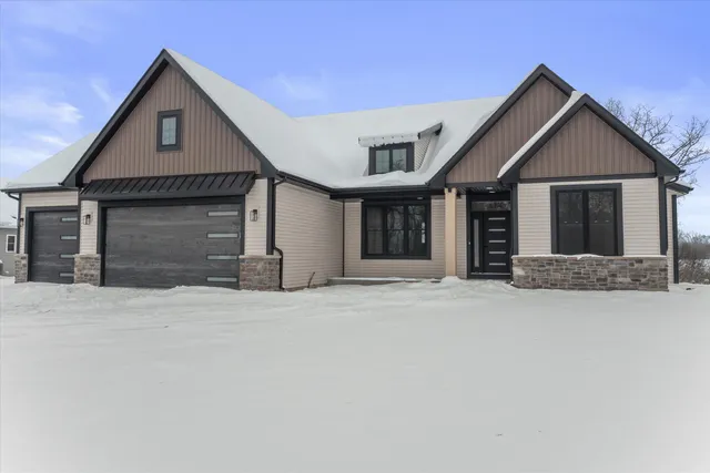 $649,900 | 9193 12th Street, Somers, WI 53144