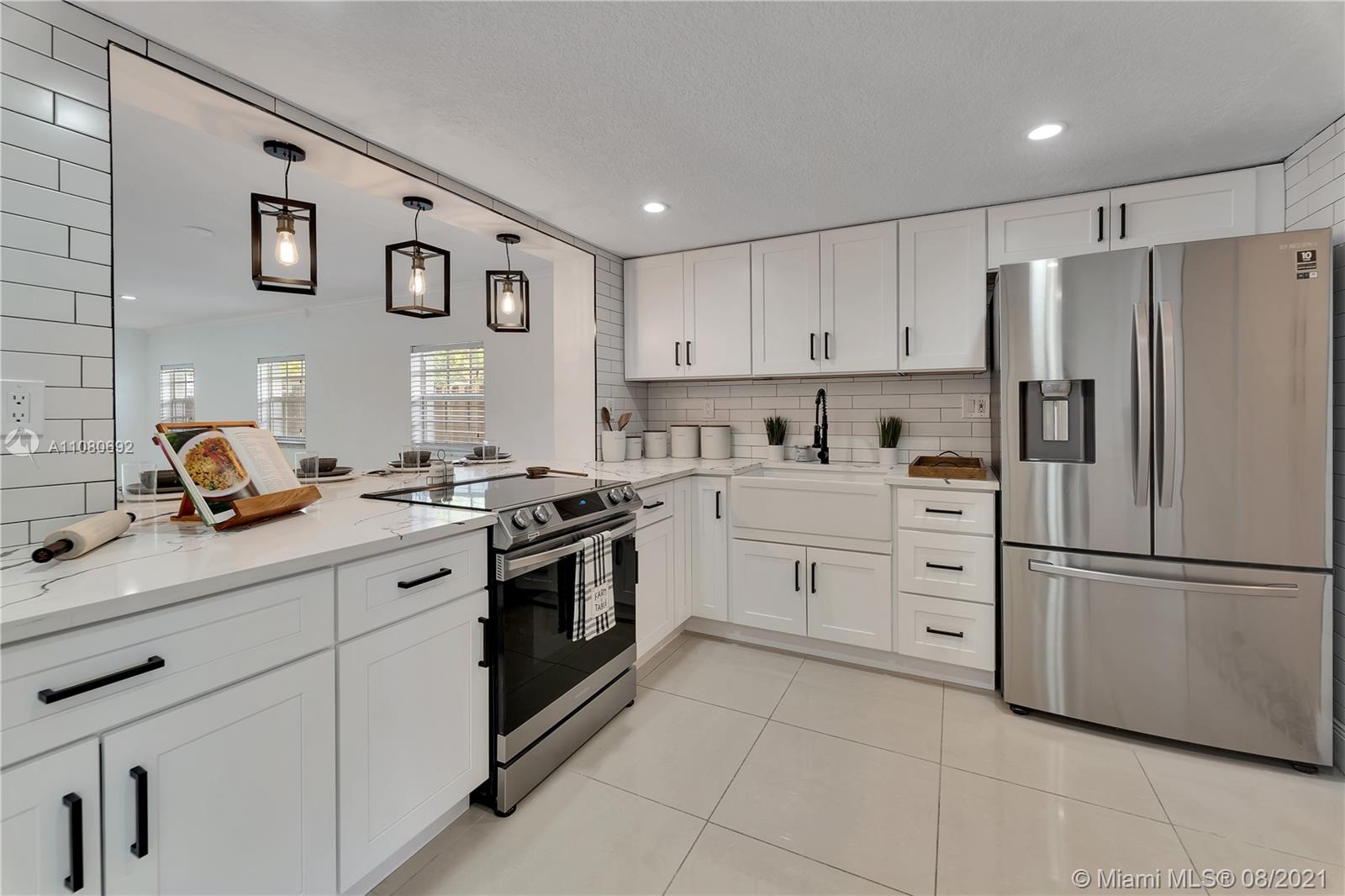 6342 Southwest 32nd Street Miami, FL 33155 - Photo 12 of 33 Gallery Image 12