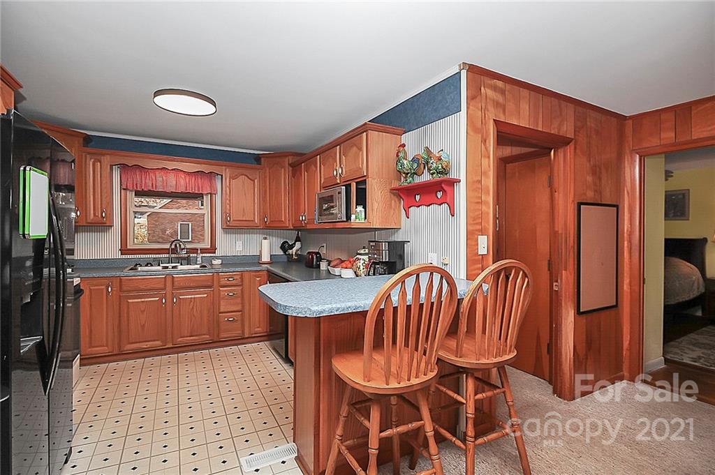 5654 Lewis Road Gastonia, NC 28052 - Photo 8 of 34 Gallery Image 8