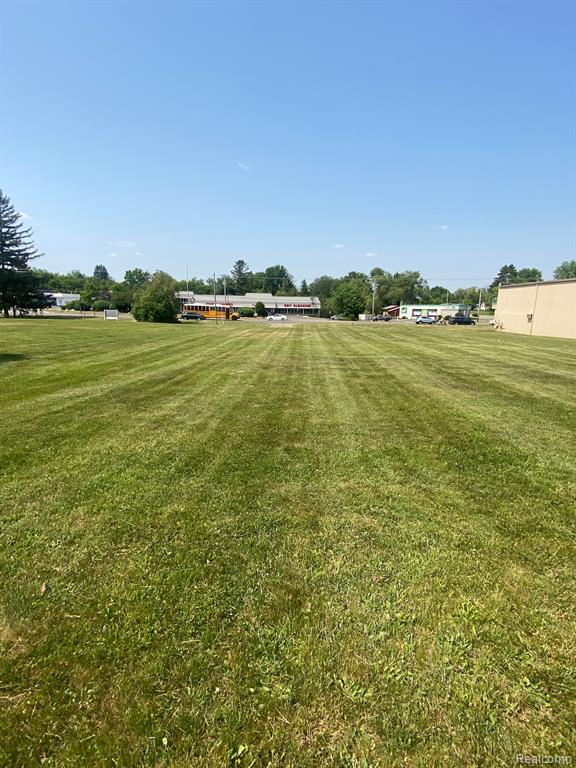 5023 West Pierson Road Flint, MI 48504 - Photo 4 of 5