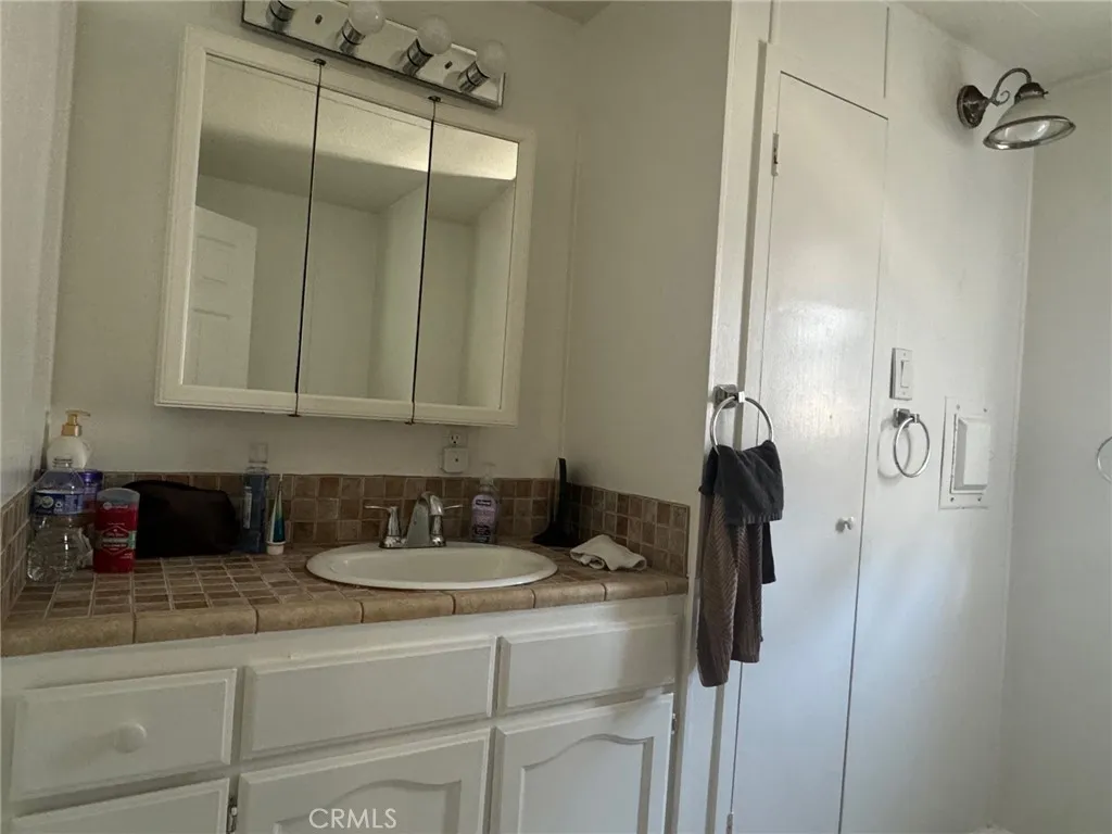 17700 Avalon, Unit 40 Carson, CA 90746 - Photo 18 of 21