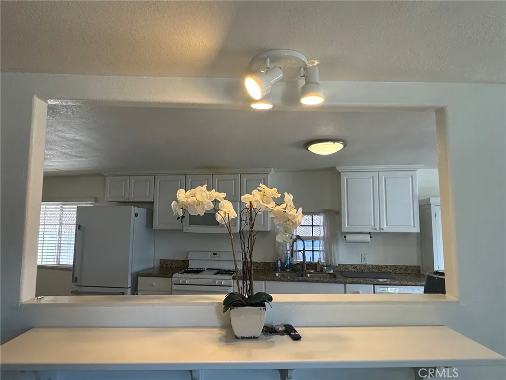 17700 Avalon, Unit 40 Carson, CA 90746 - Photo 8 of 21