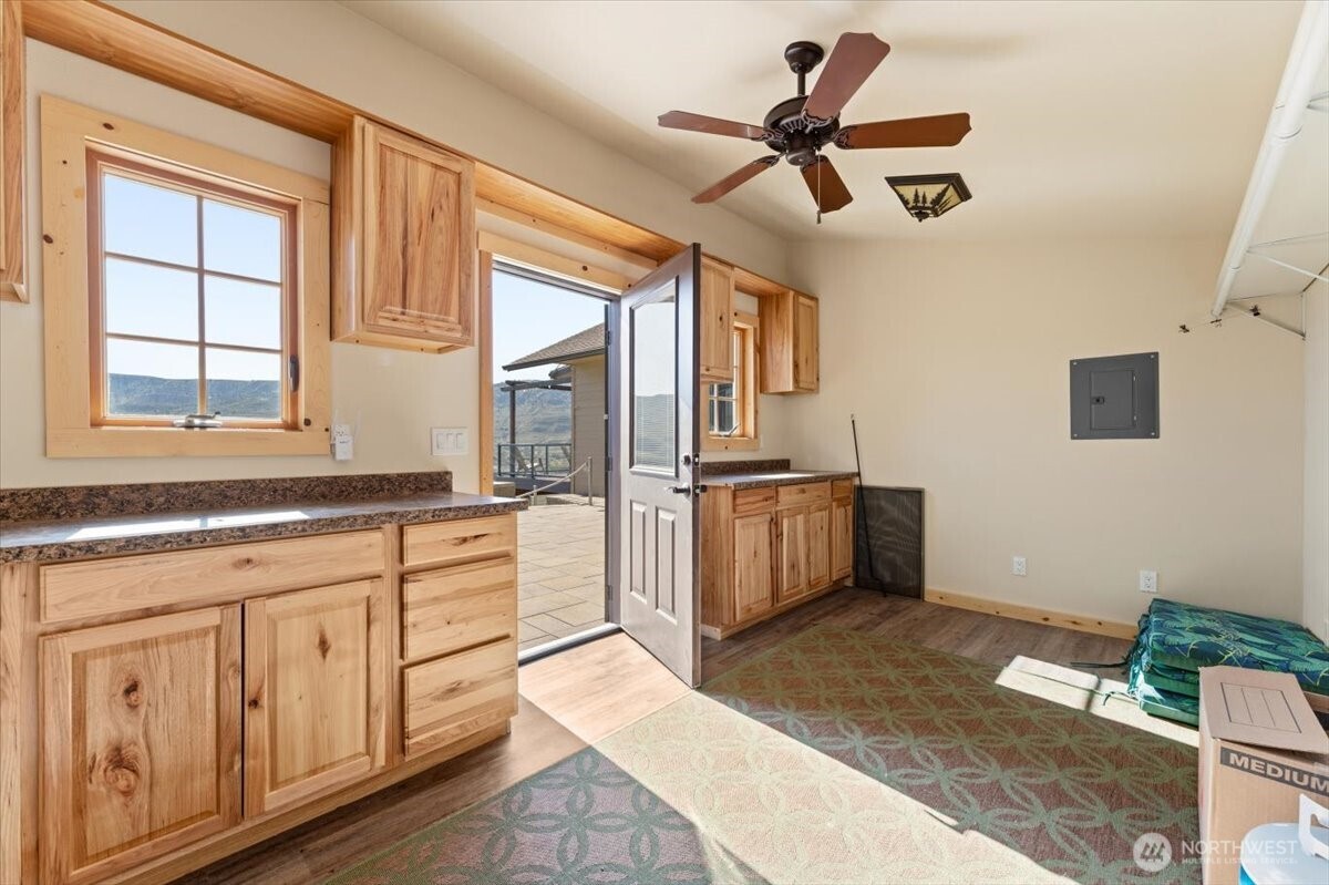 525 Columbia View Road Chelan, WA 98816 - Photo 35 of 40