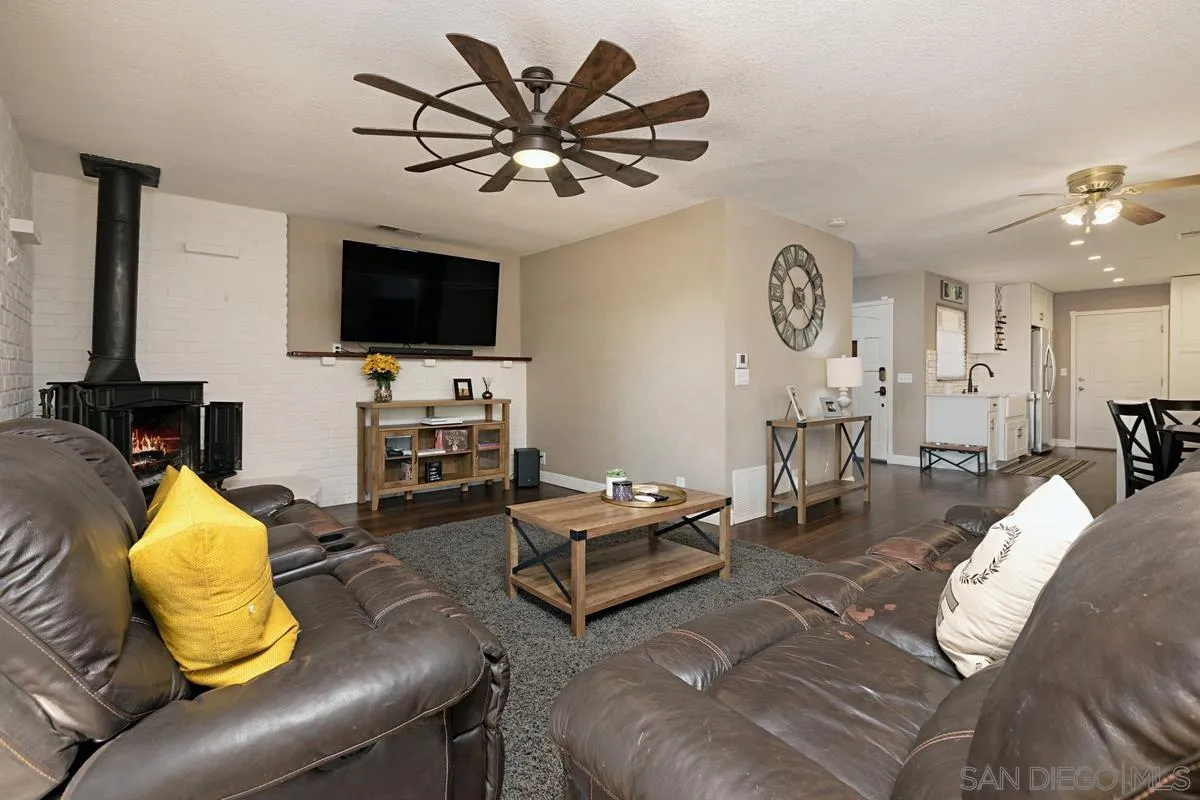 24401 Watt Road Ramona, CA 92065 - Photo 11 of 29 Gallery Image 11