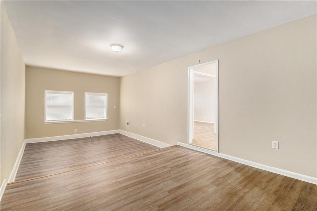 6979 Bruce Circle Lithonia, GA 30058 - Photo 5 of 15