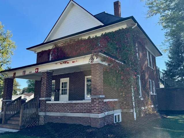 $269,500 | 1128 19th Street, Monroe, WI 53566