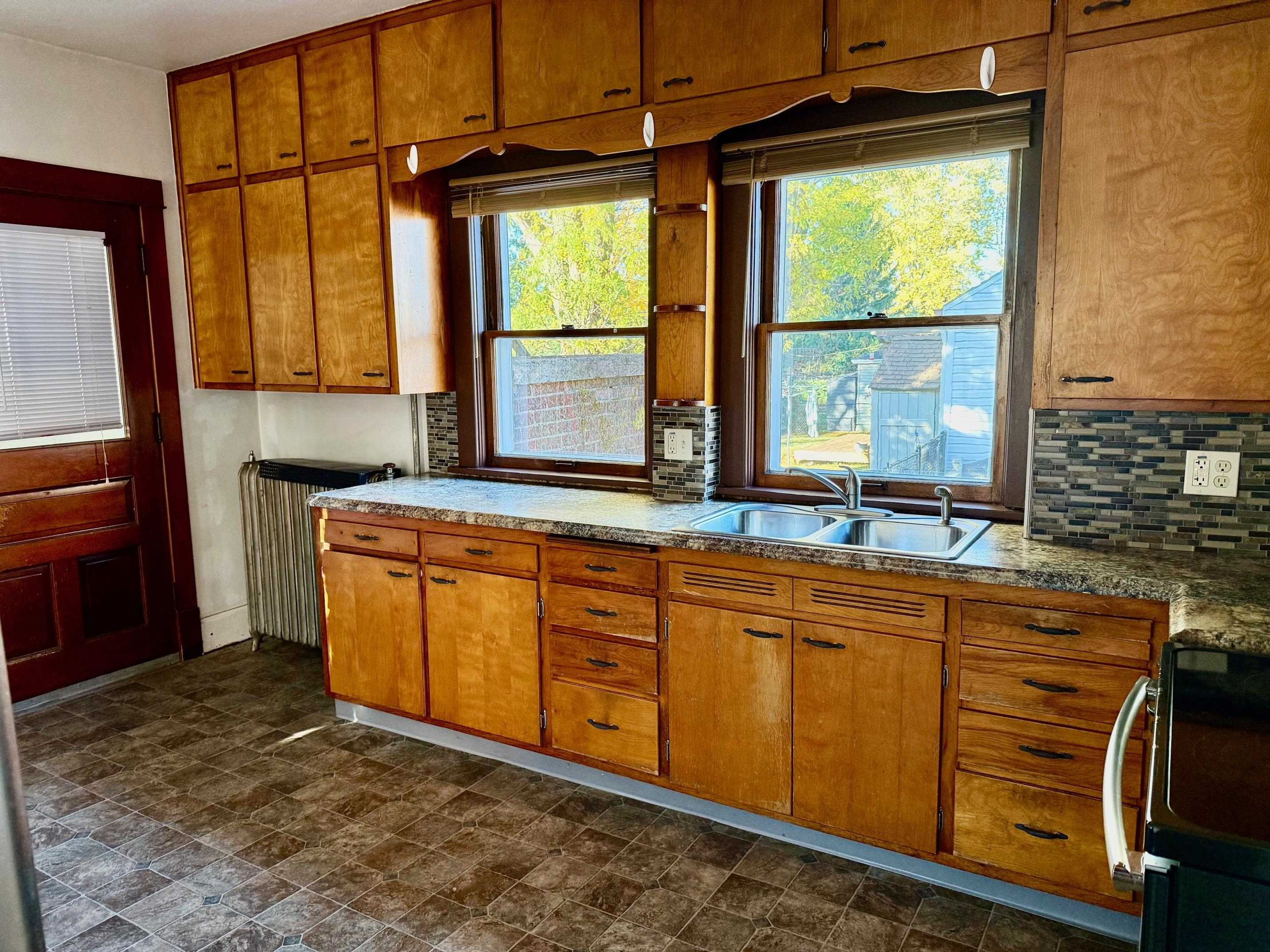 1128 19th Street Monroe, WI 53566 - Photo 15 of 41