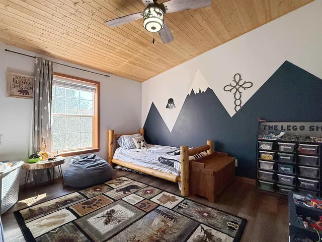 $479,900 | N7330 Shady Ln Drive, Porterfield, WI 54159