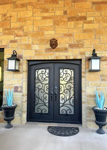 a view of entrance door of the house