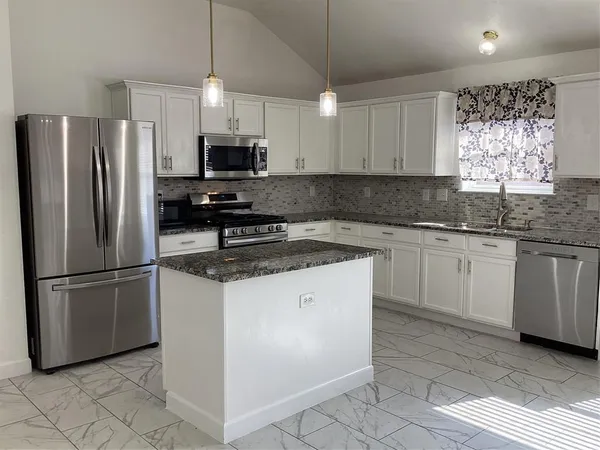 $2,195 | 8909 Weller Lane, Fort Worth, TX 76244