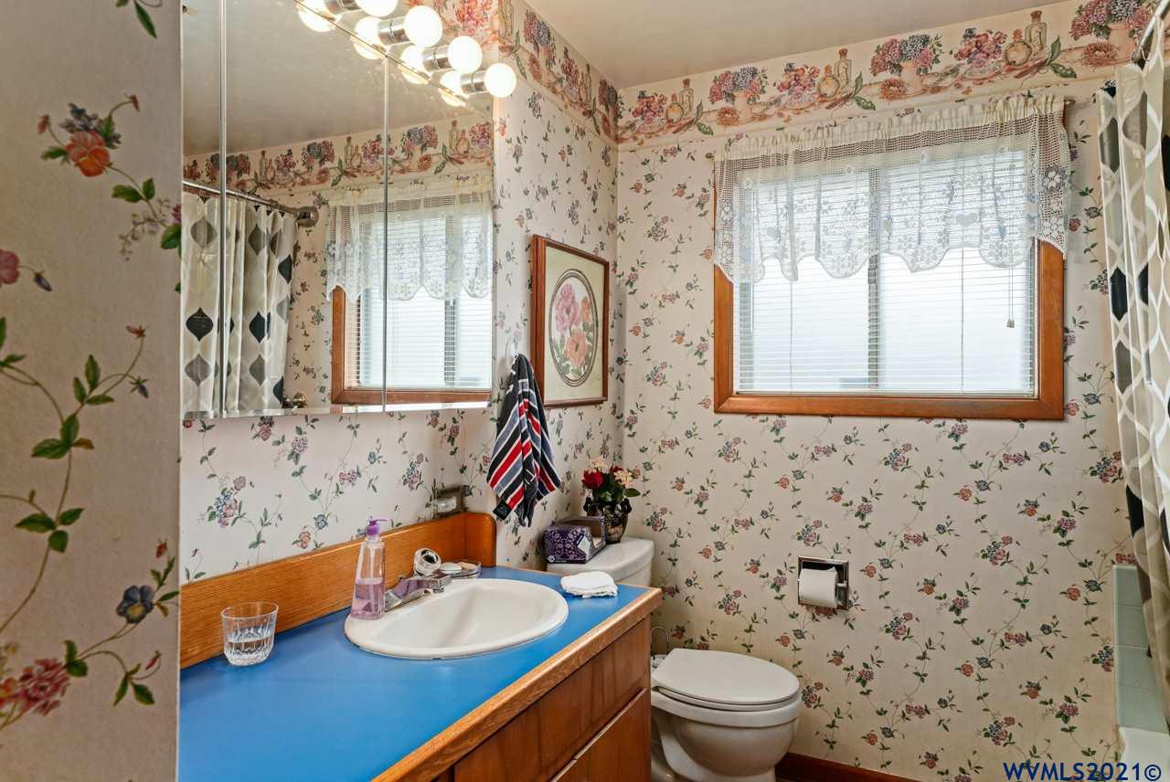 4030 Cordon Road Northeast Salem, OR 97305 - Photo 19 of 37